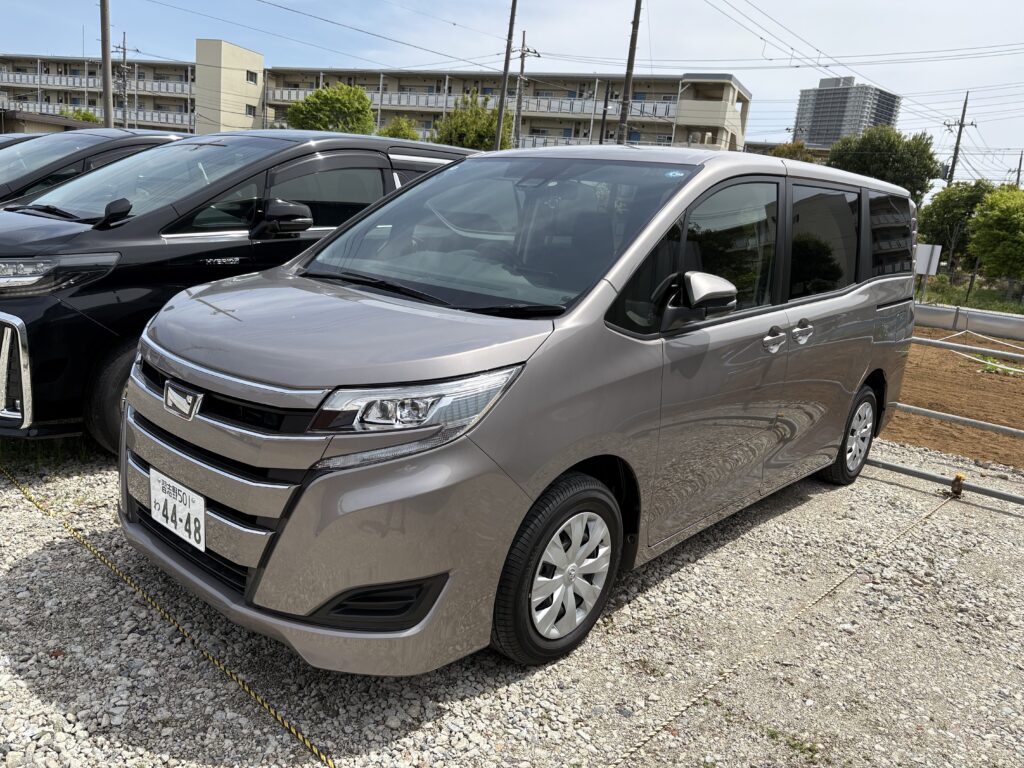 トヨタ ノア